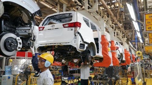 Penjualan Mobil di RI Masih Loyo, Gaikindo Belum Mau Revisi Target