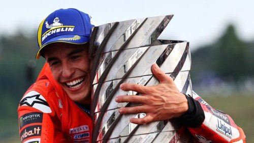Frustasi di Yamaha, Mungkinkah Quartararo Tiru Jejak Marquez?