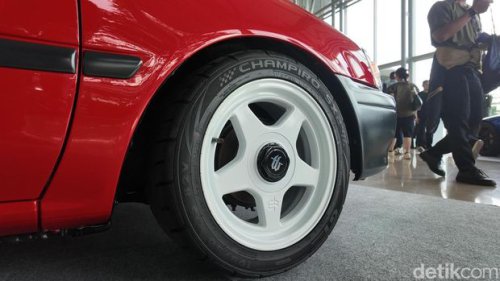 Toyota Starlet Raffi Ahmad Kinclong Lagi! Tampangnya Mirip Starlet Belgia