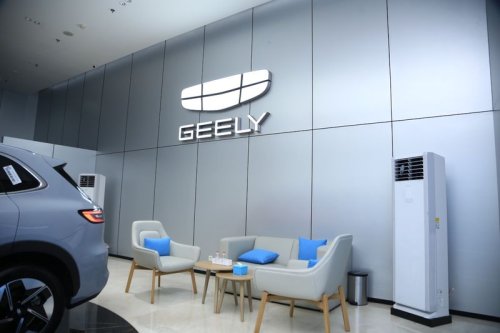 Beli Mobil Makin Mudah Aja, di Mall Aja Bisa!