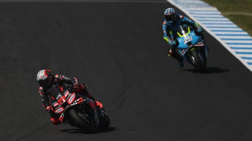 Hasil Sprint Race MotoGP Portugal 2025: Adik Marquez Asapi Murid Rossi