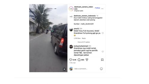 Duh! Tak Ada yang Ngalah, Voxy vs Gran Max Saling Senggol di Jalan