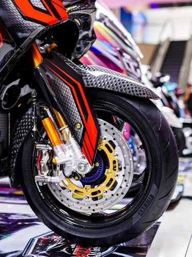 Xmax versi Hedon, Harga Velgnya Aja Bisa Kebeli Nmax Turbo!