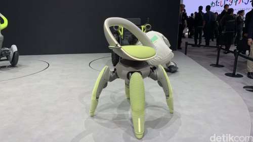 Toyota Pamer Corolla 'Radikal' dan Land Cruiser FJ di Japan Mobility Show 2025