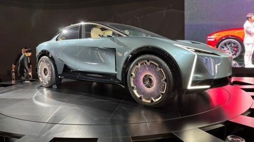 Lexus, Mewah! Lexus Pamer Mobil sampai Kapal untuk Para Sultan