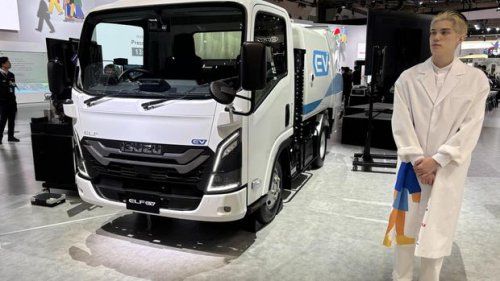 Isuzu Pamer Ragam Teknologi Masa Depan: Mesin Multifuel-Bus Tanpa Sopir