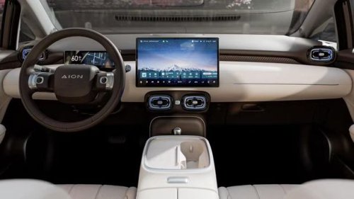 Bisa Swap Baterai, Kapan Mobil Listrik AION Rp 100 Jutaan Masuk RI?