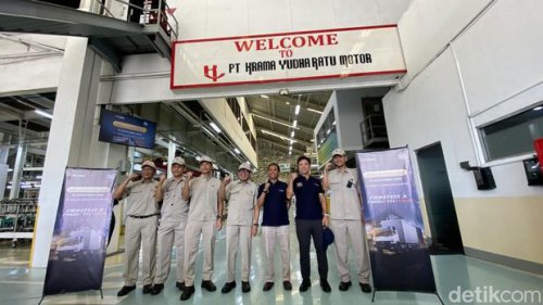 Mengintip Produksi Raja Truk di Indonesia: Sejam Lahir 15 Unit