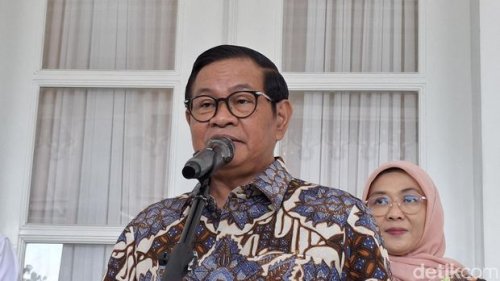 Pramono Ancam Copot Sopir JakLingko yang Ugal-ugalan di Jalan Raya