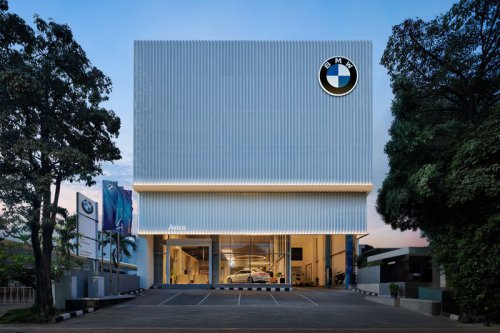 Ini Dealer Baru BMW di Jakarta Utara yang Nggak Kayak Showroom Mobil Biasa