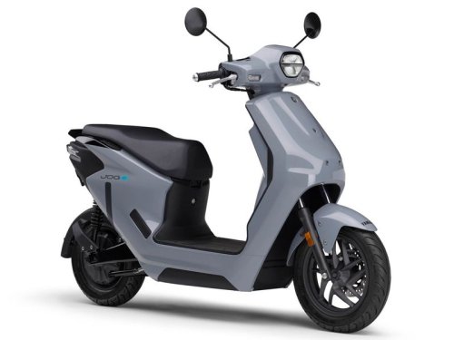 Yamaha, Honda, Honda e, Skutik Listrik Baru Yamaha Kembaran Honda EM1 e: Resmi Dijual, Harga Rp 17 Juta