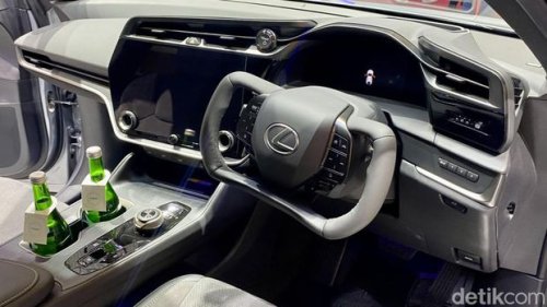 Pakai Setir Seperti Pesawat, Segini Harga Lexus RZ 500e di RI
