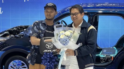 Ini Orang RI yang Beruntung Dapat Ayla Retro Future