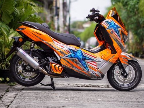 Yamaha, Racing Abis! Yamaha Nmax Turbo Ini Dimodifikasi ala Grafis Replika Helm Balap