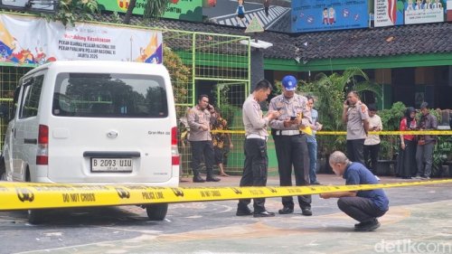 Ini Mobil MBG yang Bablas Tabrak Siswa di SD Jakut