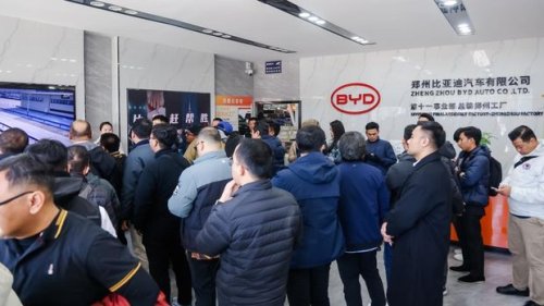 BYD, Mengintip Dapur Produksi BYD di China, Hampir Semuanya Dikerjain Robot