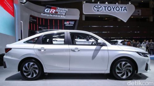 Prabowo Mau RI Bikin Sedan EV Besar-besaran, Berapa Banyak Peminatnya?