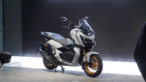 Tourino 20 DX Meluncur, Motor Petualang Buatan China Seharga Rp 49 Jutaan