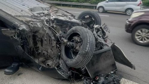 Pelajaran dari Kecelakaan Sedan Terbalik yang Dialami Model Diva Siregar