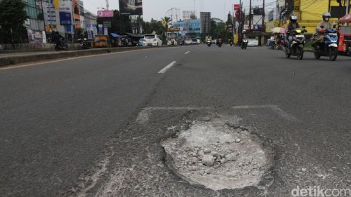 Penanggung Jawab Jalan Rusak Bisa Dipenjara, Ini Undang-Undangnya