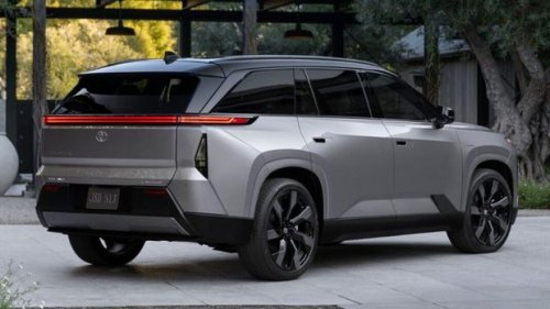 Toyota, Toyota Luncurkan Mobil Listrik Baru, Jarak Tempuhnya 515 Km!
