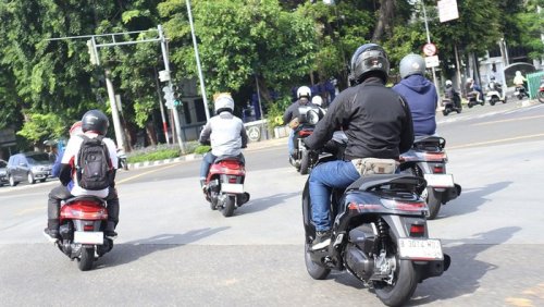 Tips Naik Motor saat Ibadah Puasa