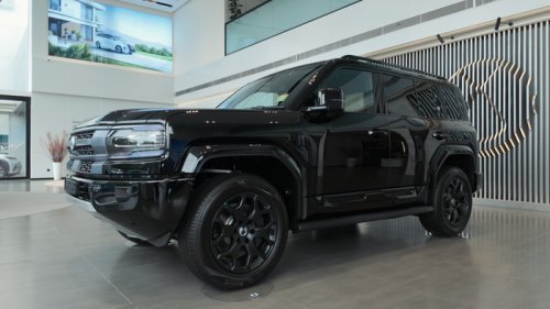 Nyaris Setara Honda BeAT! Segini Konsumsi BBM Denza B5 yang Mau Dijual di Indonesia