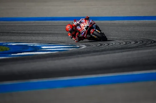 Bos Michelin Ungkap Penyebab Ban Motor Marquez Bocor, Dialami Martin Juga