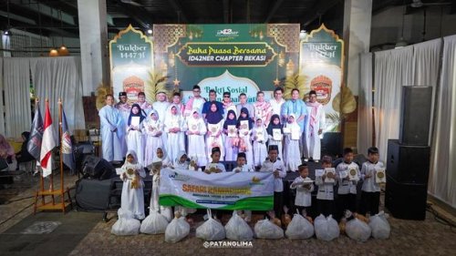 Komunitas Fortuner Bukber Sembari Bakti Sosial