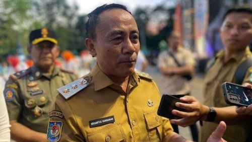 Isi Garasi Wagub Krisantus yang Siap Cium Lutut KDM Jika Bisa Bangun Jalan Kalbar