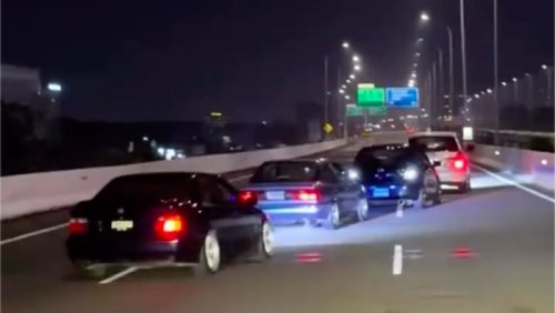 Permintaan Maaf Pemobil yang Konvoi Zig-zag di Tol Becakayu