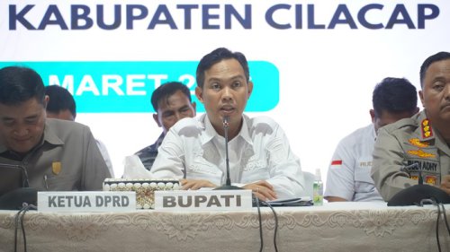 Intip Garasi Bupati Cilacap Syamsul Auliya yang Kena OTT KPK