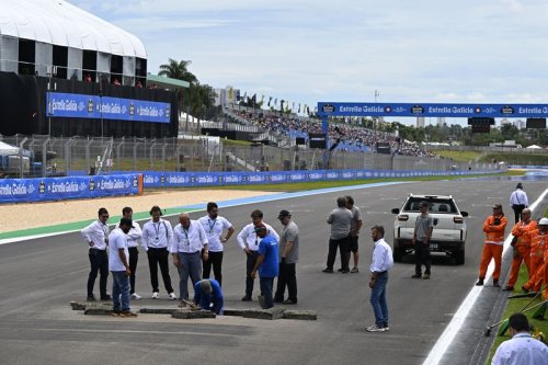Kok Bisa Ada Sinkhole di Tengah Trek Sirkuit MotoGP Brasil?