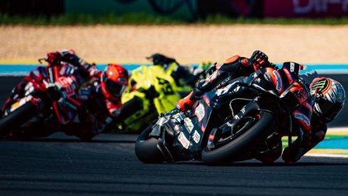 MotoGP Brasil 2026: Bezzecchi Menggila di Balapan Penuh Drama!