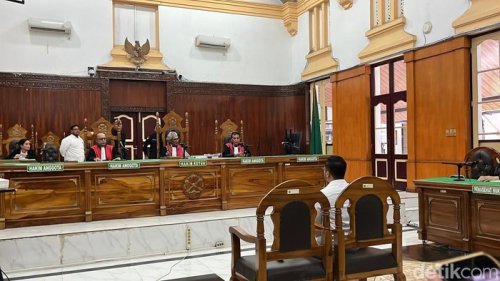 Intip Garasi Wira Arizona, Jaksa yang Tuntut Videografer Amsal Sitepu