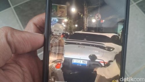 Pria Joget MBG Viral Lagi, Minta Maaf Gegara Parkir Sembarangan