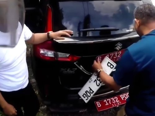 Viral Mobil Dinas Dipakai ke Puncak, Pelat Merah Diganti Pelat Putih