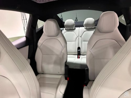 Tesla Mulai Kenalkan SUV 7 Penumpang!