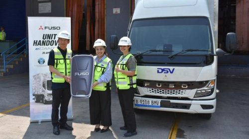 Truk Listrik Fuso Bisa Disewa, Segini Biaya Bulanannya