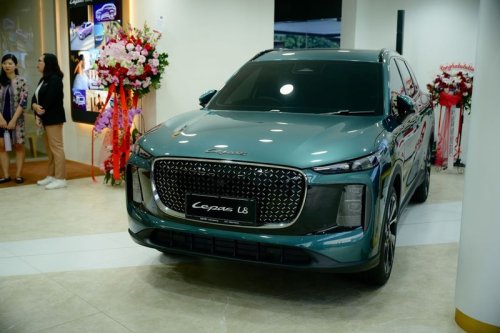 LEPAS Resmikan Showroom Pluit, Perluas Jangkauan di Indonesia