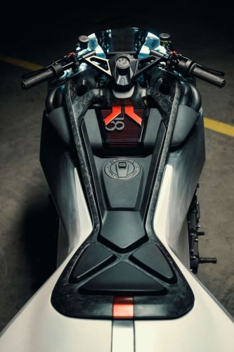 BMW, BMW Motorrad Vision K18 Concept Diperkenalkan, Terinspirasi Pesawat Terbang