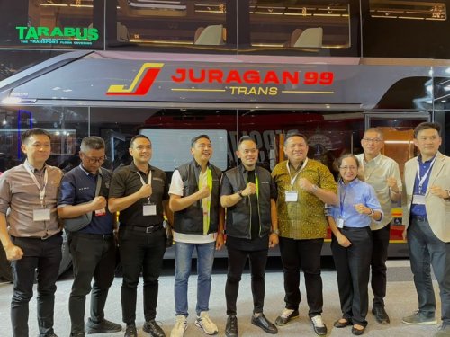 Bus Terbaru Juragan99 Trans Meluncur, Punya Bioskop Berjalan
