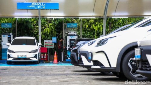 Insentif Ditunda, Penjualan Mobil Listrik Turun Segini