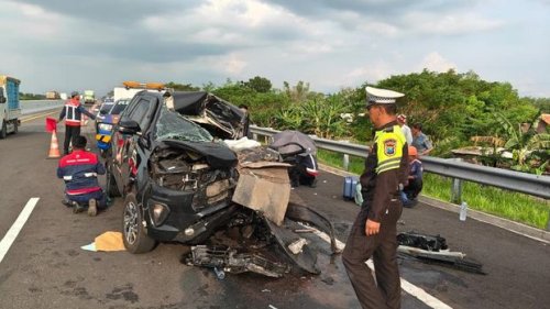 Pelajaran dari Kecelakaan Mobil Anggota DPR di Tol Paspro