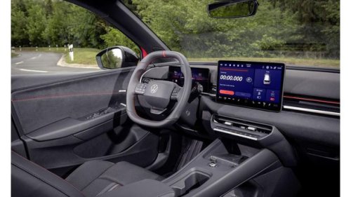 VW Polo GTI Listrik Meluncur: Tenaga 226 dk, Jarak Tempuh 424 Km