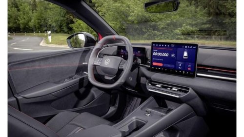 VW Polo GTI Listrik Meluncur: Tenaga 226 dk, Jarak Tempuh 424 Km