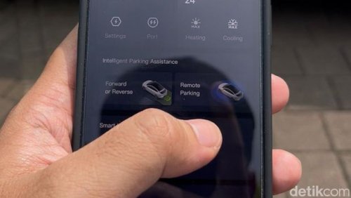 Xpeng, XPeng G6, Kayak Mainan, Parkir Xpeng G6 Bisa Dikontrol Pakai Remot di HP!