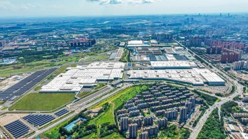BMW, Tak Cuma Jadi Pasar, China Kini Jadi Andalan Produksi BMW