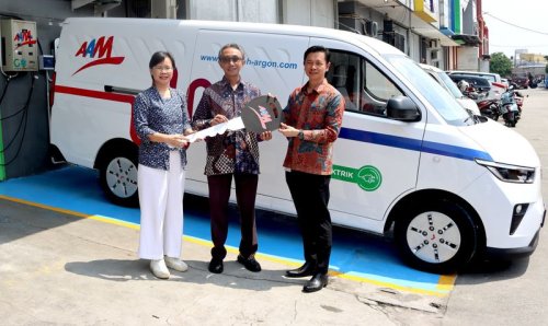 BBM Lagi Mahal, Mobil Listrik Jadi Opsi Buat Mobil Operasional