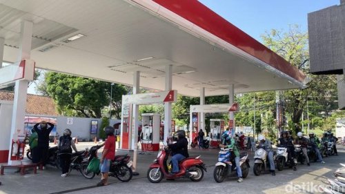 Beratnya Ujian WNI: Upah Kecil, Harga BBM-Suku Cadang Naik Gila-gilaan
